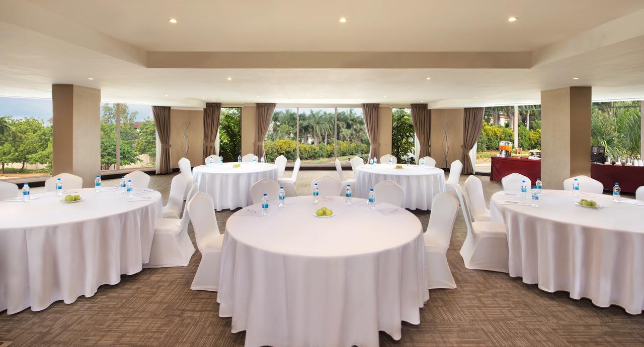 Ramada Resort By Wyndham Dar-es-Salaam Eksteriør bilde