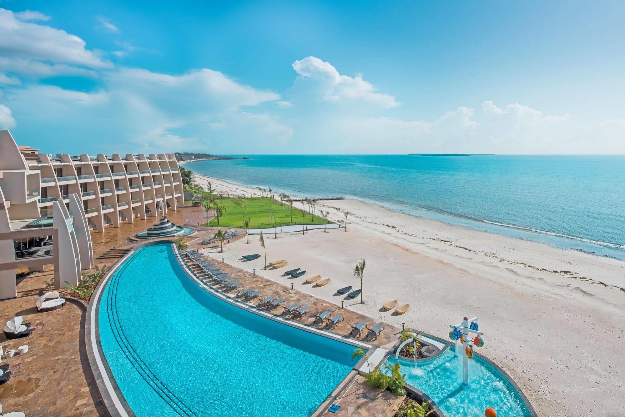 Ramada Resort By Wyndham Dar-es-Salaam Eksteriør bilde